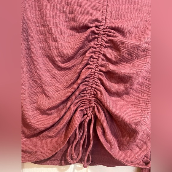 Deep pink, cropped sweater with gathered front detail - Picture 2 of 5